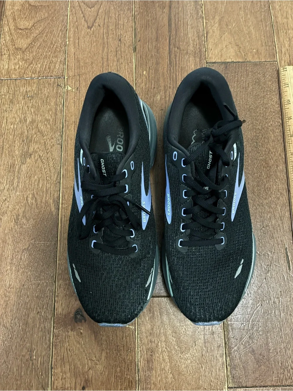 US Size 9.5 Brooks Ghost running shoes